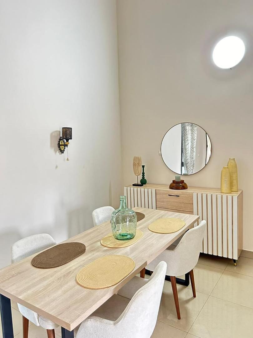 Les Residences D'Inaya 로메 외부 사진